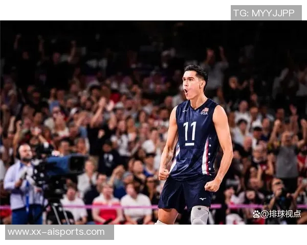 佛光重现！克莱侧翼接球三分再中一节半已轰进4记三分