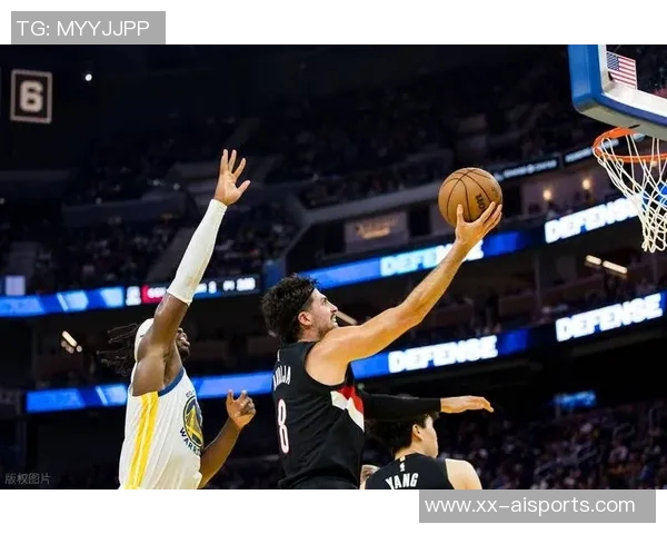 勇士败局难掩辉煌!库里单节6中6引领火力,杨瀚森缺阵助开拓者终结连败 勇士败局难掩辉煌!库里单节6中6引领火力,杨瀚森缺阵助开拓者终结连败
