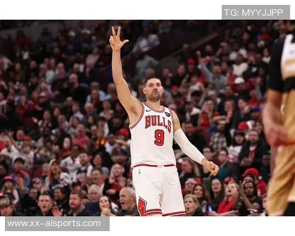 攻其不备!吉迪身后抢断萨尔,反击狂飙一条龙双手飞扣——篮球场上的速度与激情 攻其不备!吉迪身后抢断萨尔,反击狂飙一条龙双手飞扣——篮球场上的速度与激情