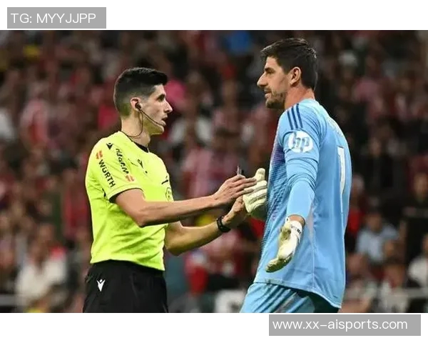 库尔图瓦：下半场我们传丢了很多球，踢得比上半场费劲